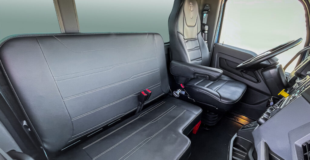 Medium Duty seating bench