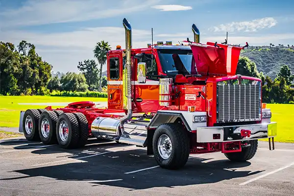 Kenworth C580 with an open hood